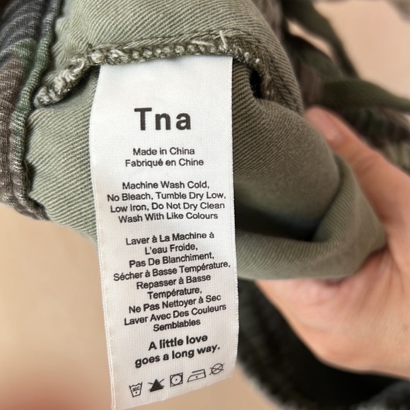 Tna Camo shorts size xxs - Picture 2 of 5